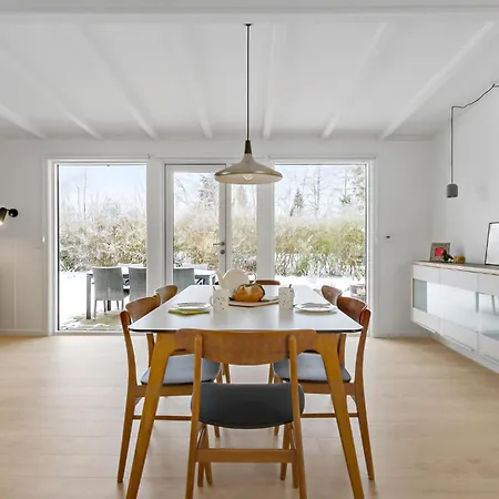 2 Bedroom Cozy In Hyllinge